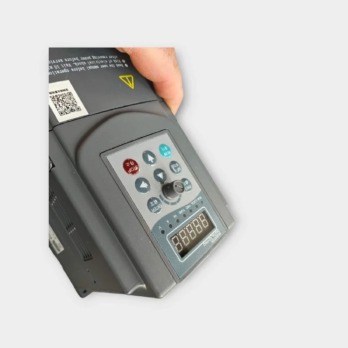 VFD frekvenčni regulator EV4300 0,75kW 1 fazni 220V